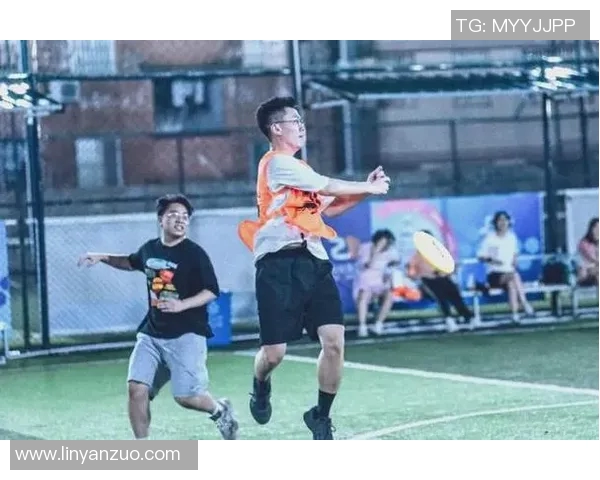 飞盘运动新风潮：深入探讨广州飞盘队员的个人技术与战术素养